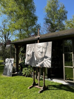 Winston Churchill V-sign-cigar-Art by Peter Engels